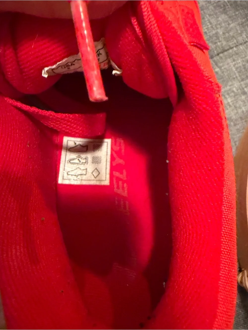 Heelys Red Low-Top Sneakers